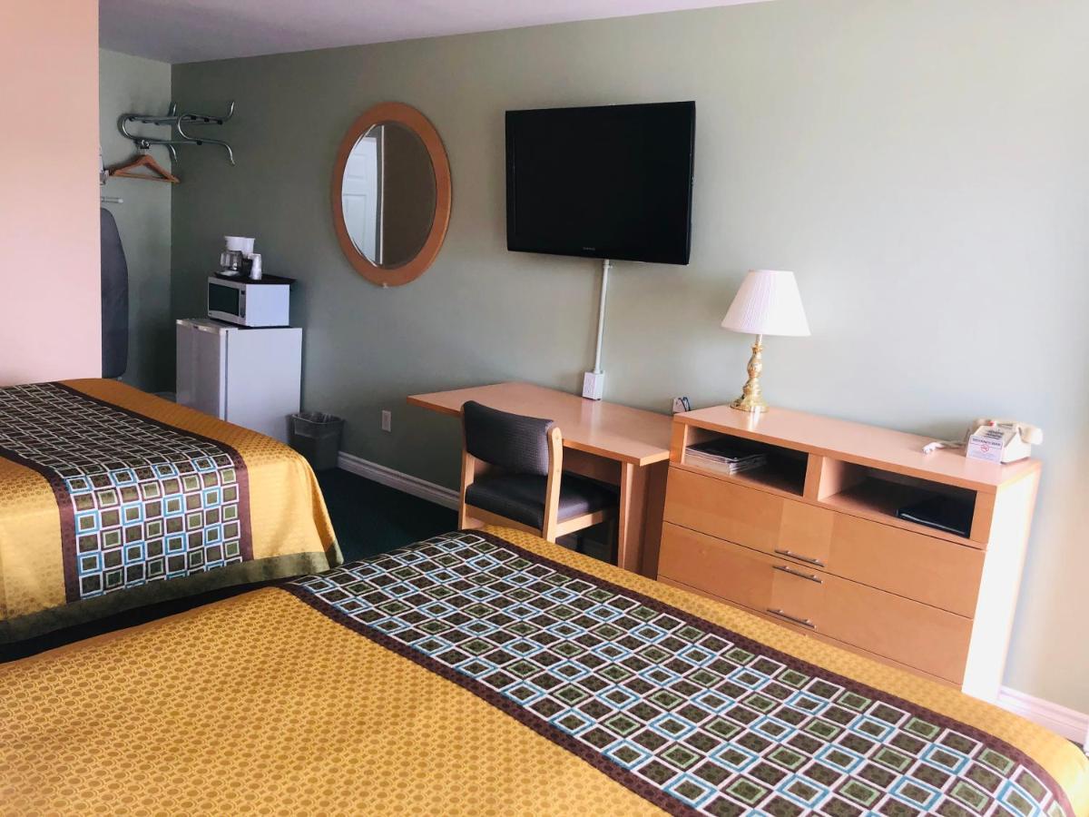 Perth Plaza Inn & Suites Экстерьер фото