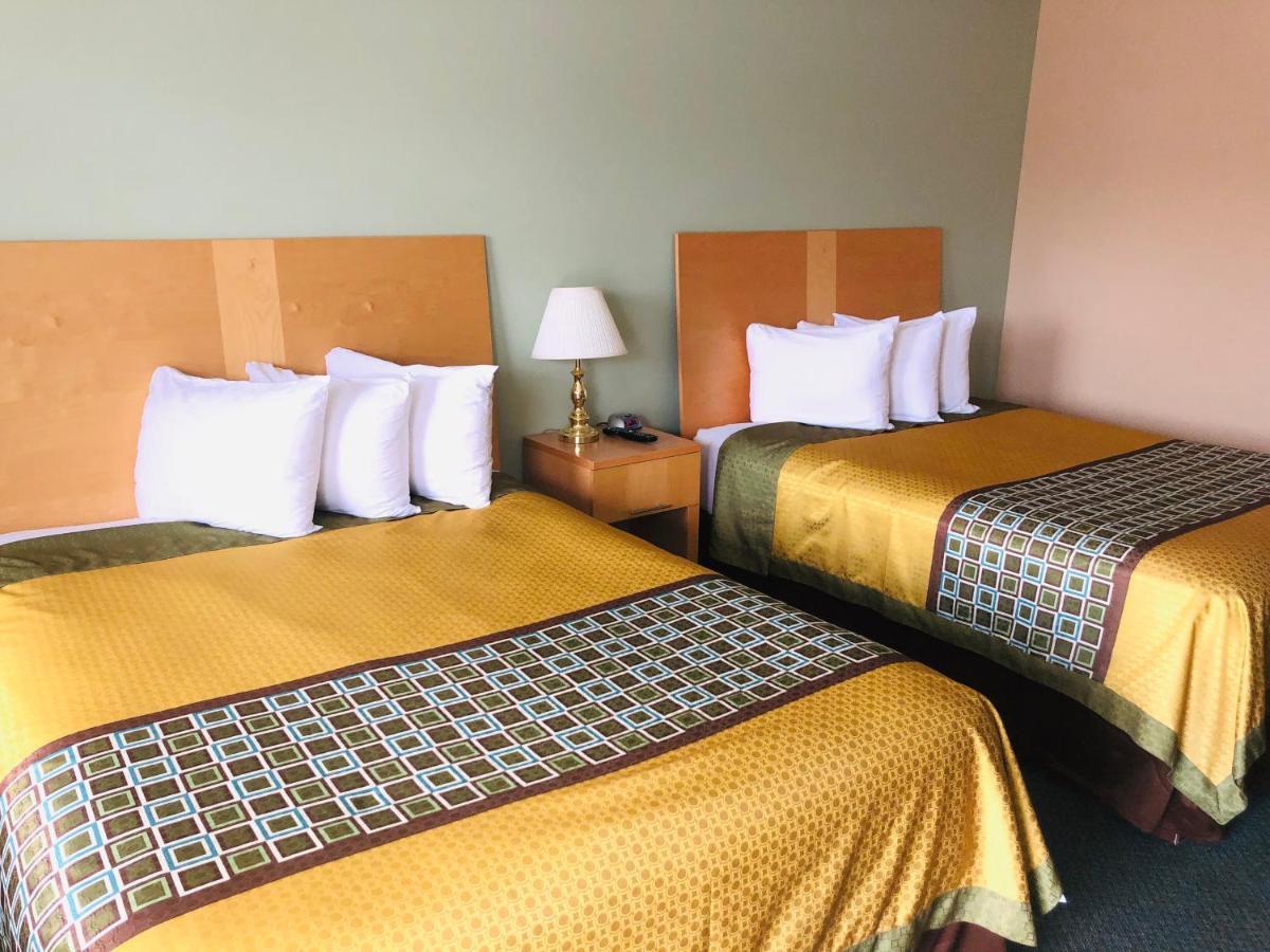 Perth Plaza Inn & Suites Экстерьер фото
