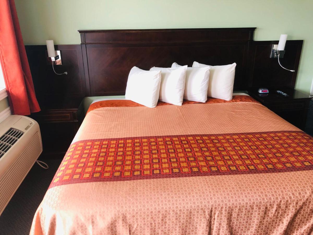 Perth Plaza Inn & Suites Экстерьер фото
