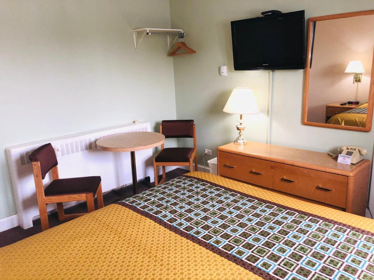 Perth Plaza Inn & Suites Экстерьер фото