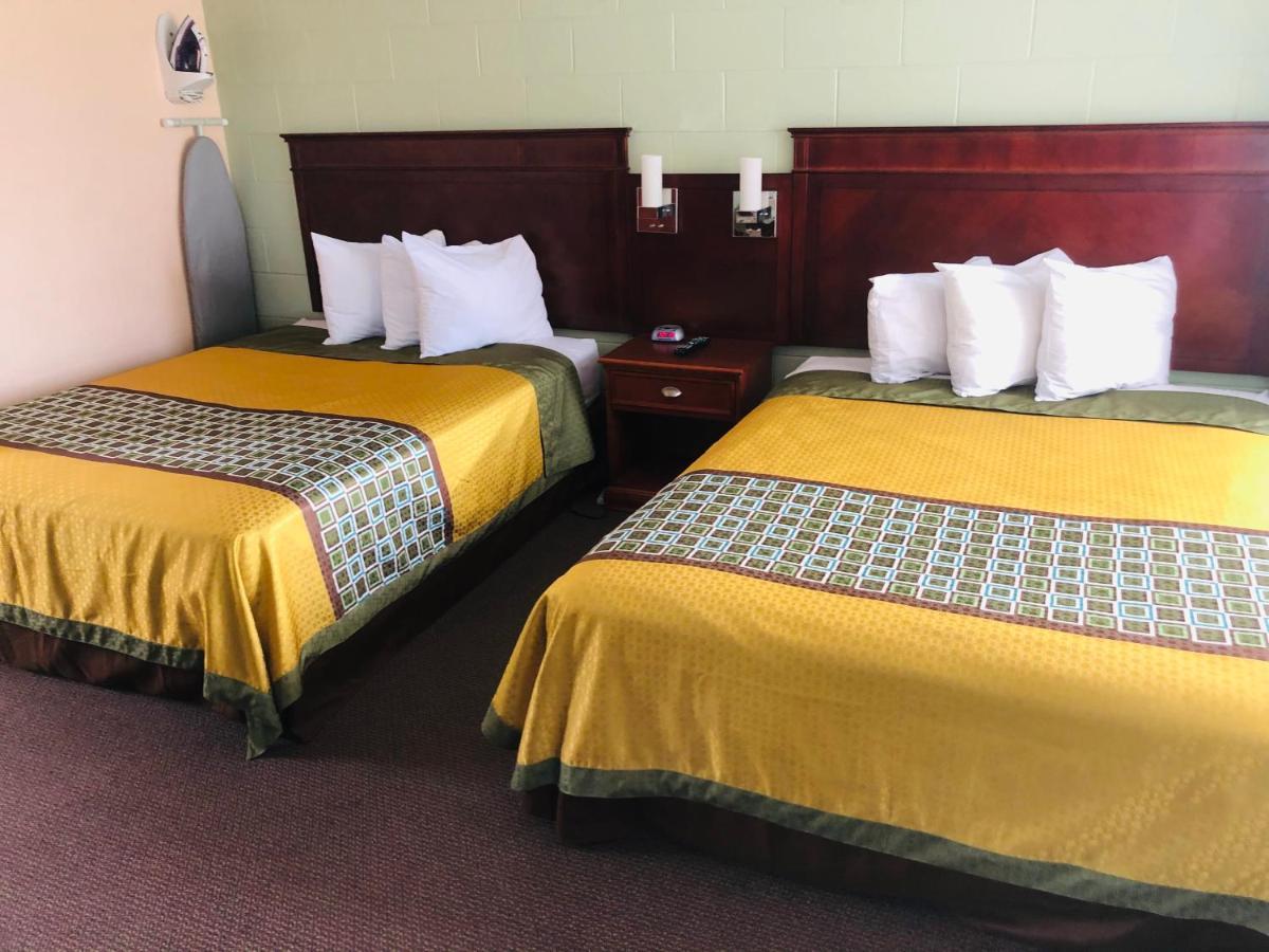 Perth Plaza Inn & Suites Экстерьер фото