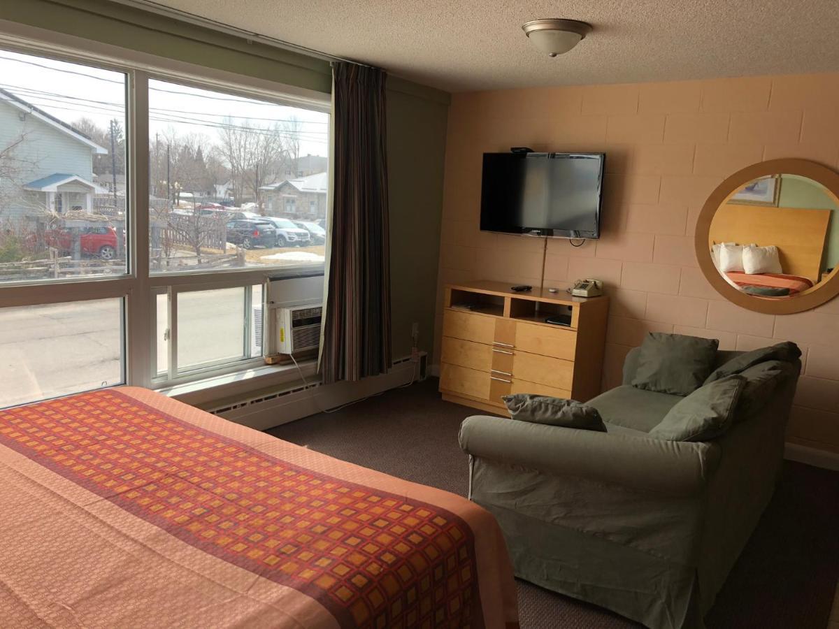 Perth Plaza Inn & Suites Экстерьер фото